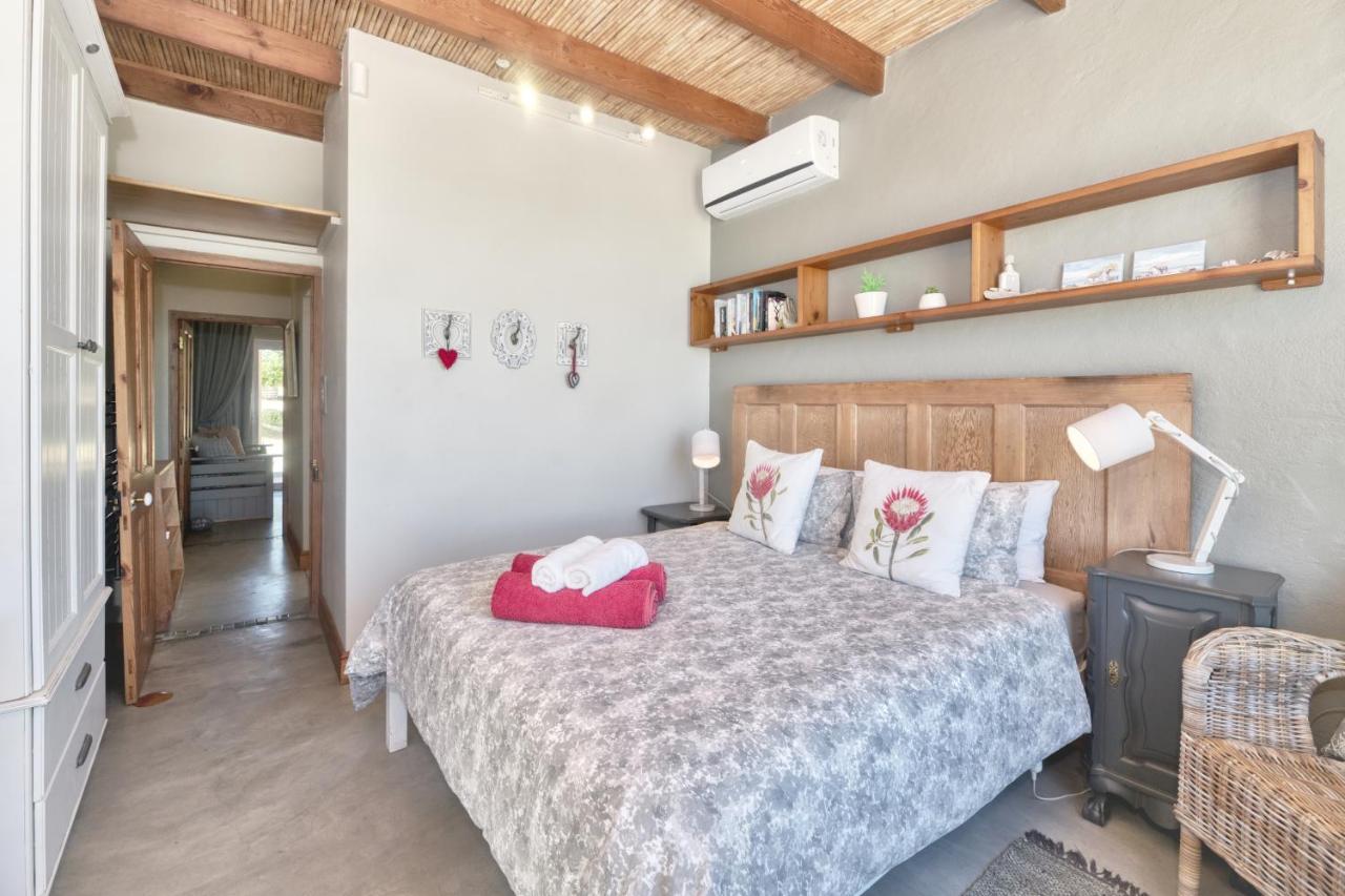 Colours Of The Sea Apartment Struisbaai Buitenkant foto